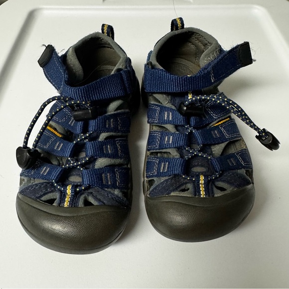Keen Newport H2 Water and Land Sandal Blue Waterproof Size Toddler 11 - Picture 1 of 6